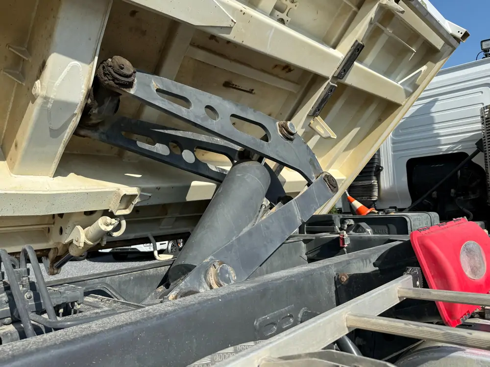 Used Volvo FMX 450 Automatic 27