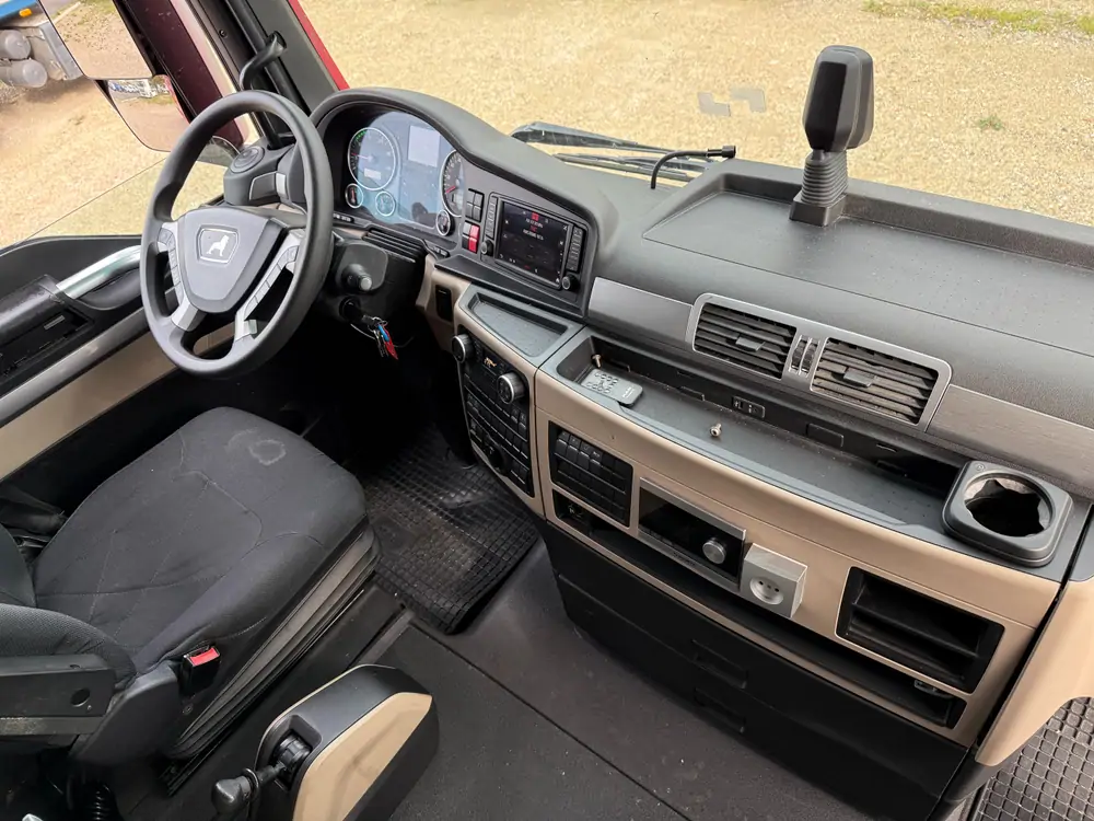 Used MAN MAN 18.540 Automatic RED - Rouge 31