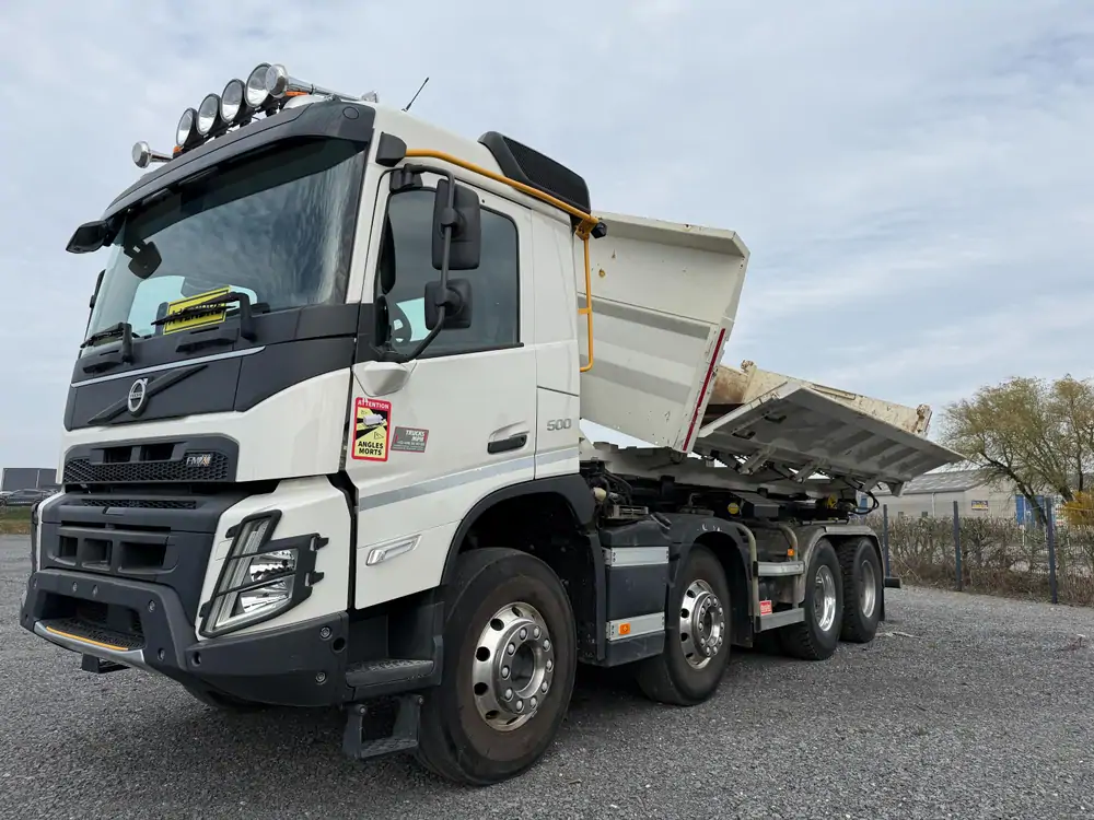 Used Volvo FMX 500 Automatic WHITE - Blanc 4