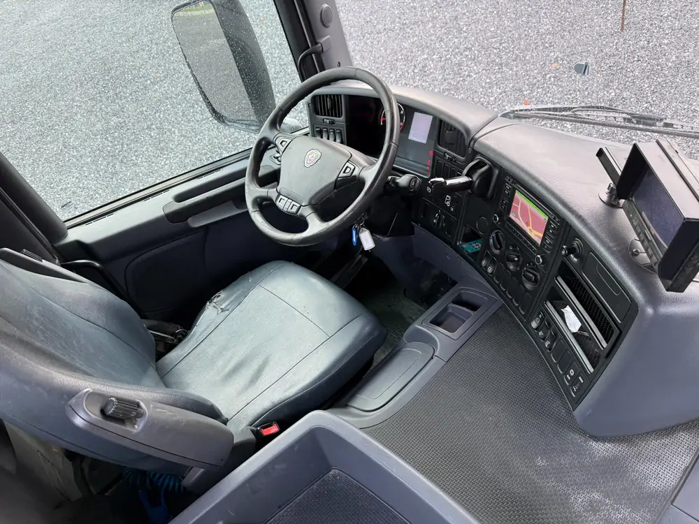 Used Scania P410 Automatic WHITE - White 26