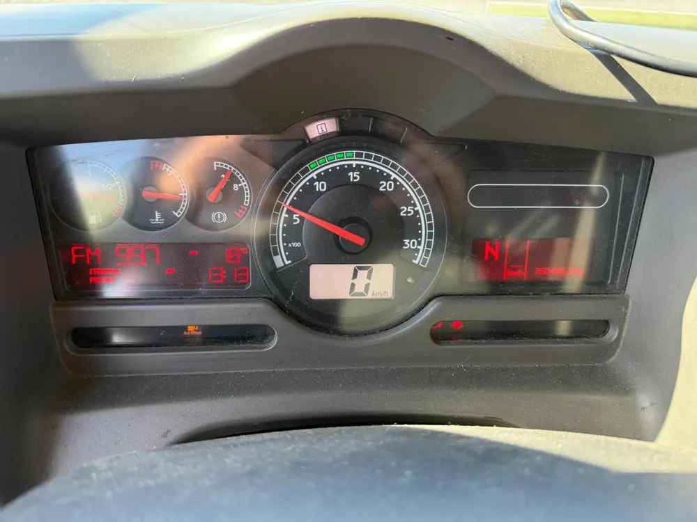 Used Renault Premium Automatic RED - Rouge 26