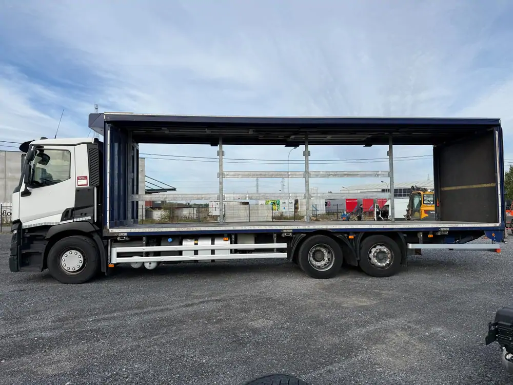 Used Renault T380 Automatic WHITE - Blanc 3