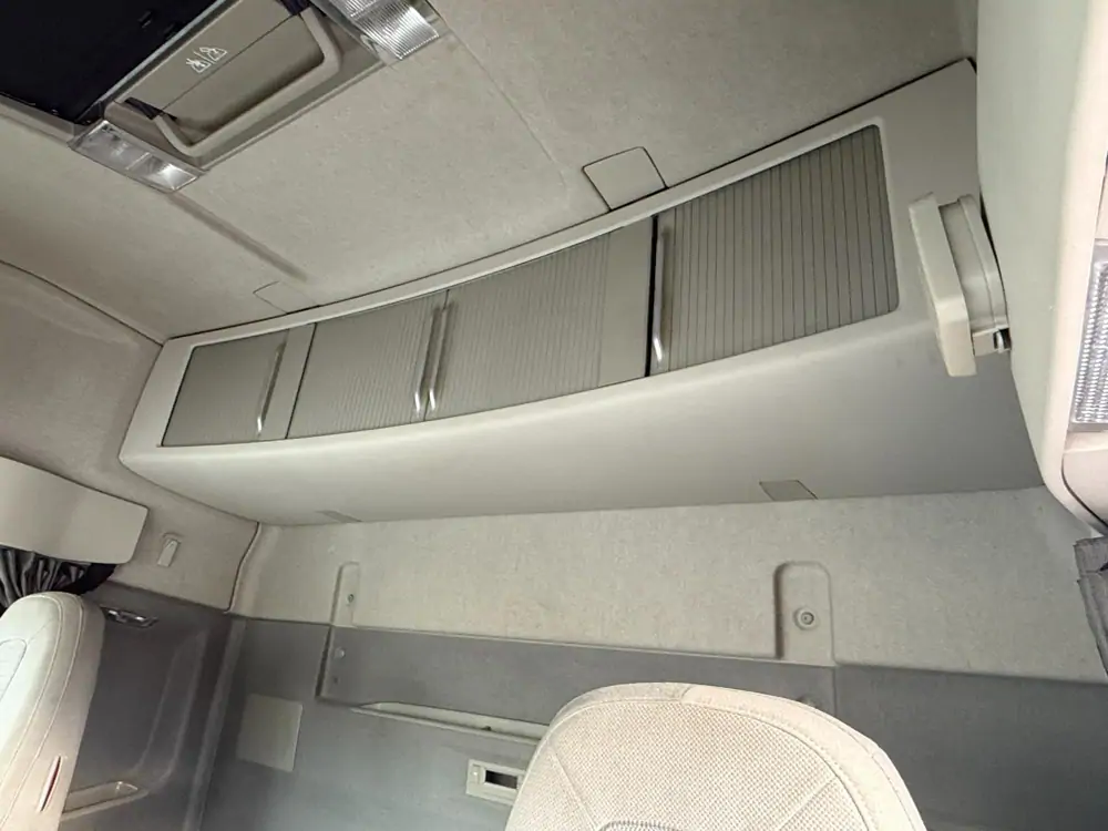 Used Volvo FH 500 Globetrotter Automatic WHITE - Blanc 29