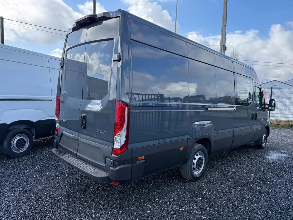 New Iveco Daily 35-180 Crew Cab Manueel ANTHRACITE - Anthracite 4