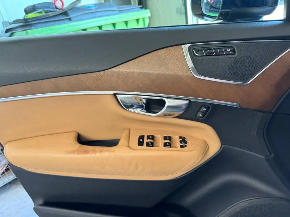 Used Volvo XC90 Automatic BLACK - Noir 28