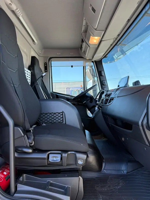 New Iveco Eurocargo 120EL25 Automatic WHITE - Blanc 29