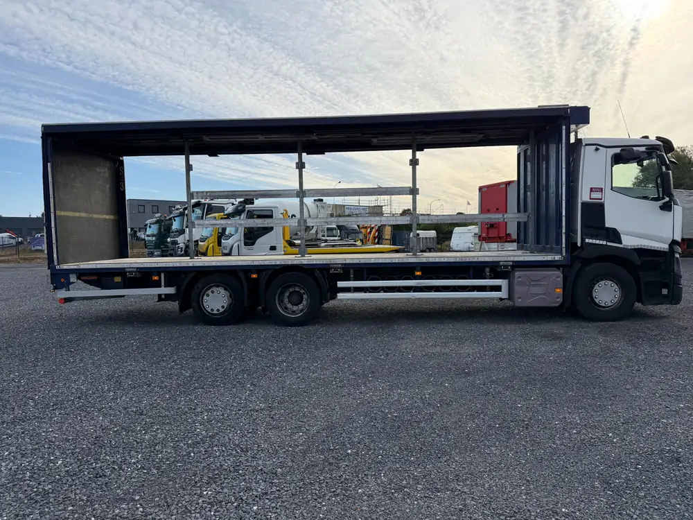 Used Renault T380 Automatic WHITE - Blanc 4