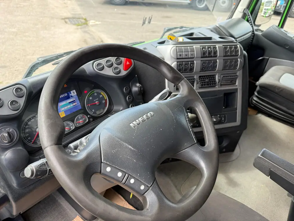 Used Iveco Stralis AS260S50Y/FS Automatic GREEN - Vert 19