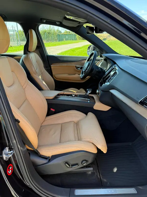 Used Volvo XC90 Automatic BLACK - Noir 18