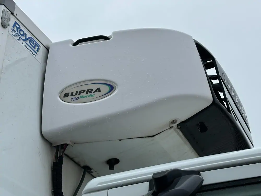 Occasion Iveco ML190E28 Automatic WHITE - Blanc 16