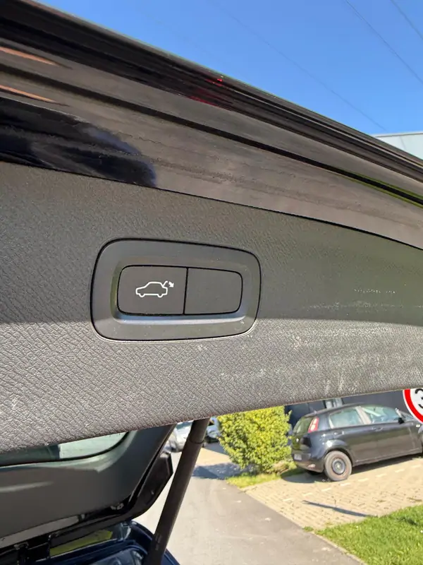 Used Volvo XC90 Automatic BLACK - Noir 12