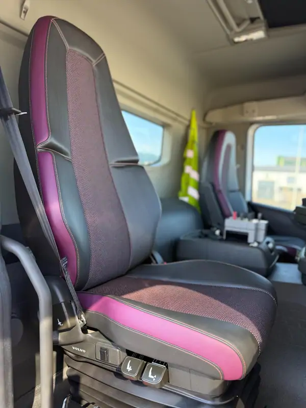 Used Volvo FMX 500 Automatic WHITE - Blanc 36