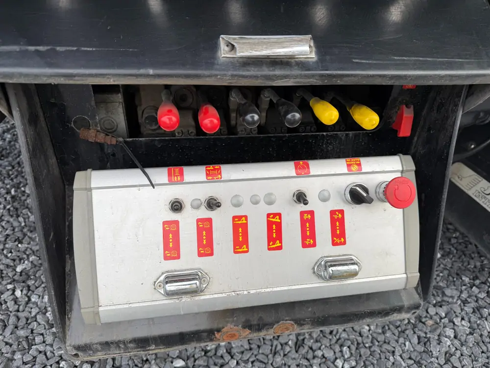 Used Iveco ML120E22 Automatic YELLOW - Jaune 10