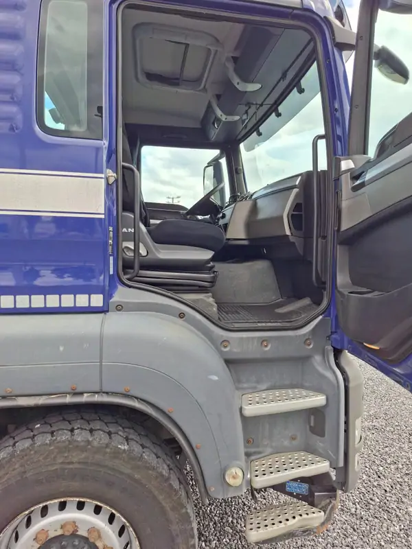 Used MAN TGS 35.440 Automatic BLUE - Blue 29