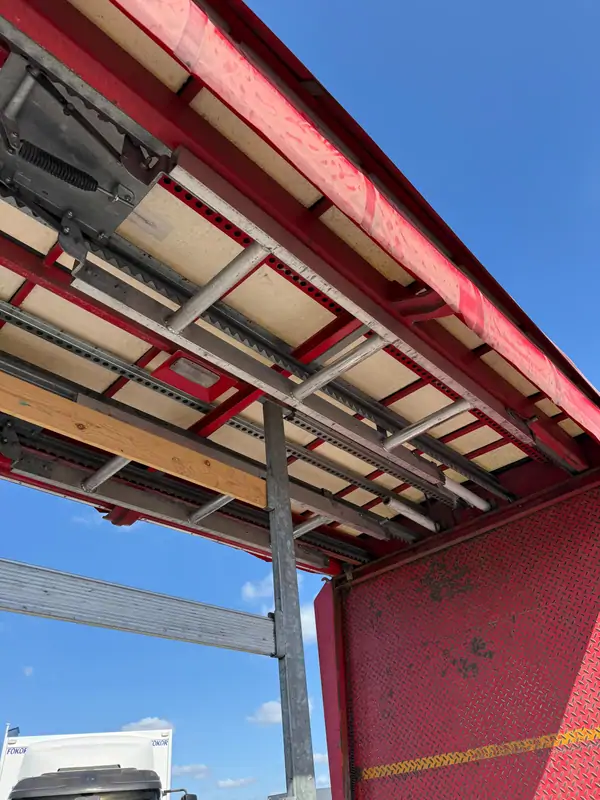 Used Renault Premium Automatic RED - Rouge 9