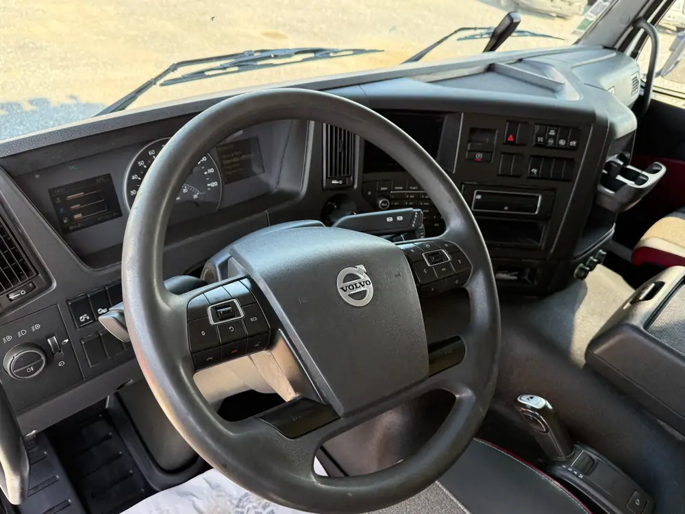 Used Volvo FMX 450 Automatic 31