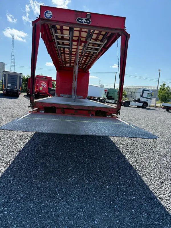 Used Renault Premium Automatic RED - Rouge 27