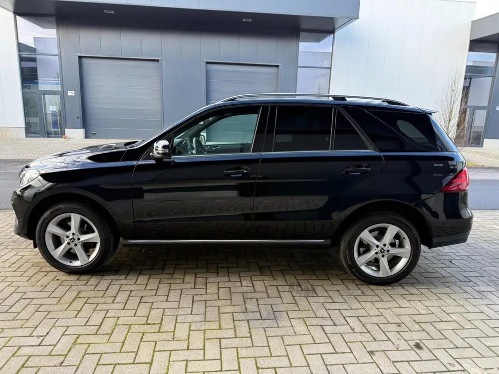 Used Mercedes-Benz GLE250d 4matic Automatic BLACK - Noir 26