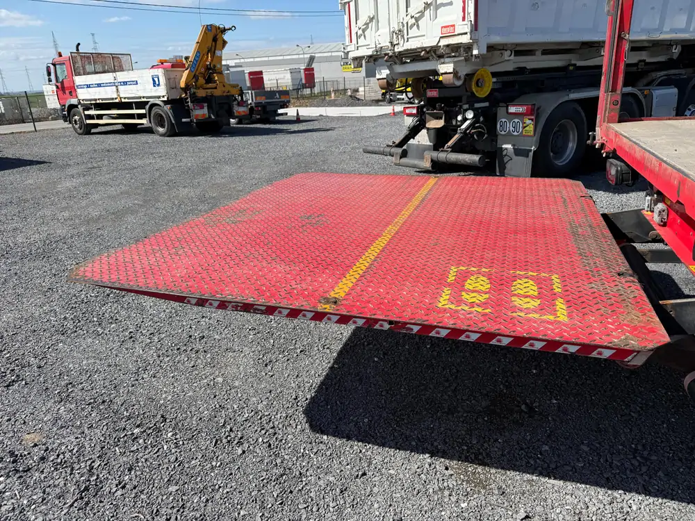 Used Renault Premium Automatic RED - Rouge 28