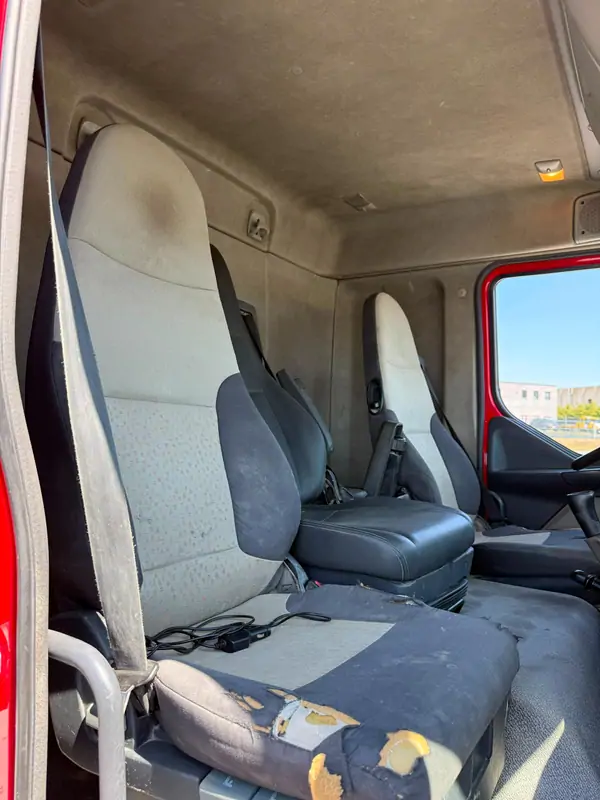 Used Renault Midlum Manueel RED - Rouge 34