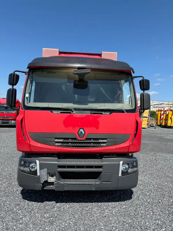 Used Renault Premium Automatic RED - Rouge 2