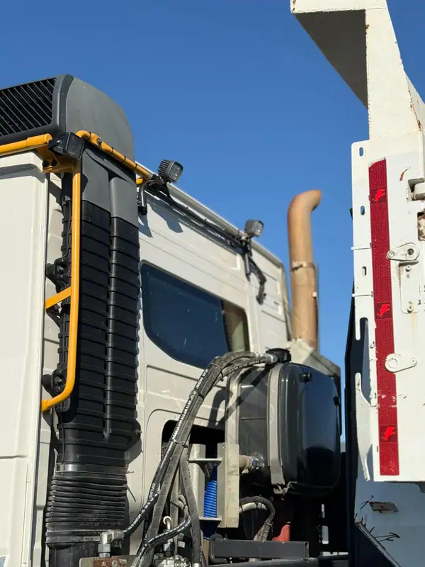 Used Volvo FMX 500 Automatic WHITE - Blanc 35