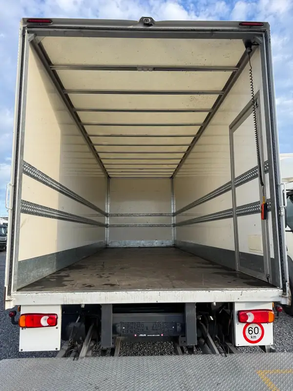 Occasie Renault D280 Automatic WHITE - White 10
