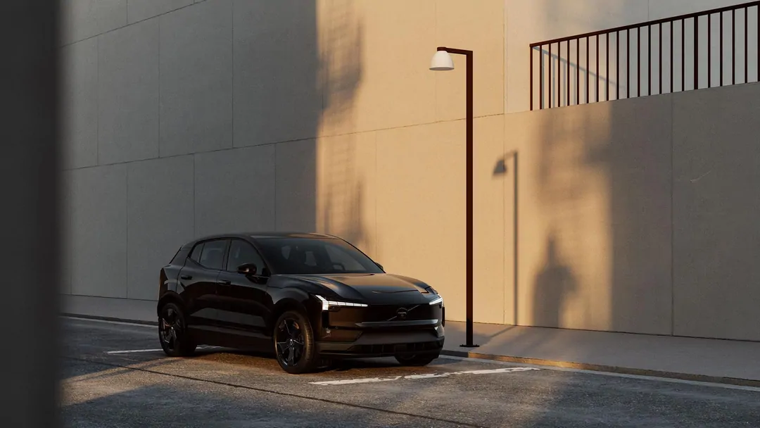 Volvo EX30 Black Edition