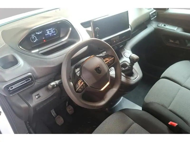 VEHICLE__CONDITION_SERVICE Peugeot Partner III Premium WHITE 9