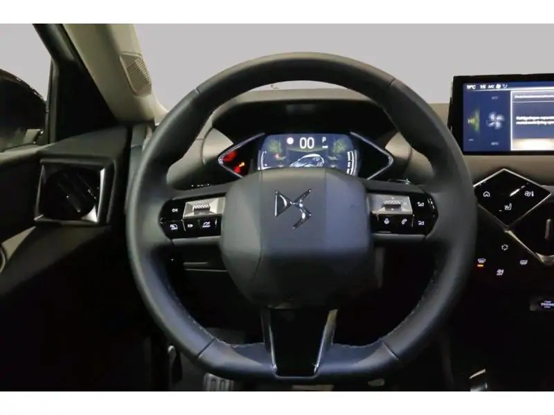 VEHICLE__CONDITION_SERVICE DS Automobiles DS 3 PALLAS WHITE 12