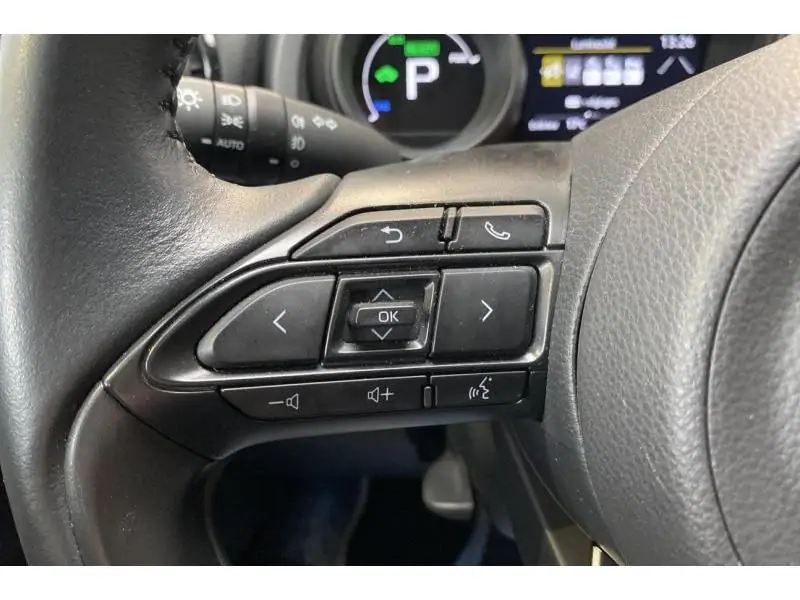 Occasion Toyota Yaris IV GREY 25