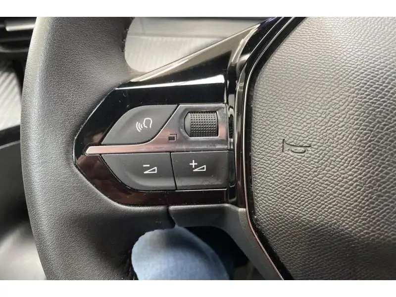 Occasion Peugeot 2008 Allure BLACK 24