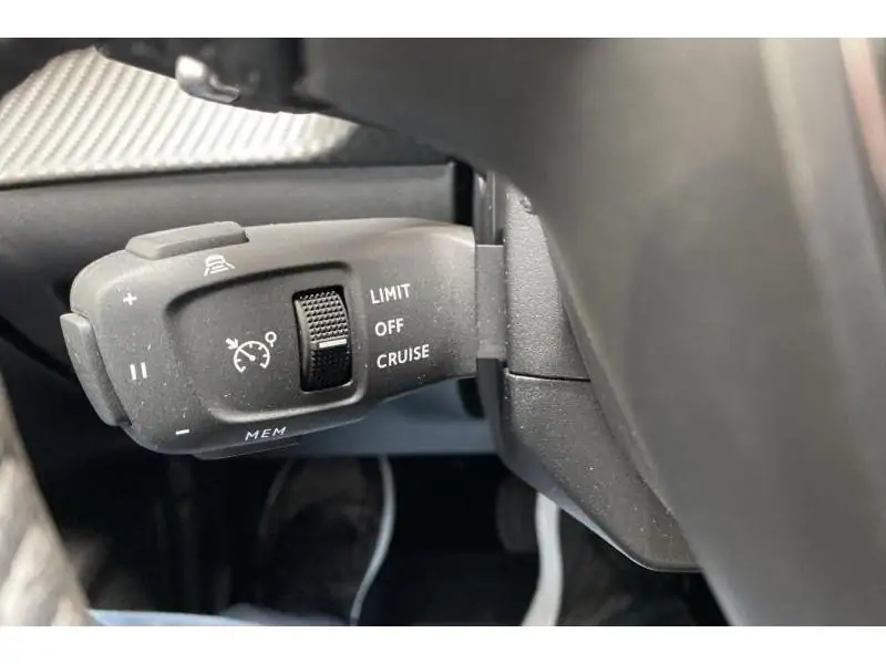Occasion Peugeot 208 Allure HYBRID - AUTOMAAT BLACK 24
