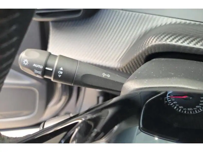 Occasion Peugeot 2008 style GREY 24
