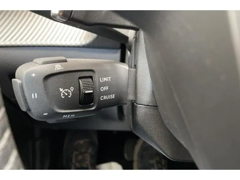 Occasion Peugeot 208 Allure Hybrid GREY 24