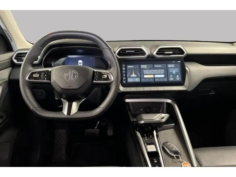 VEHICLE__CONDITION_SERVICE MG ZS HEV LUXURY RED 11