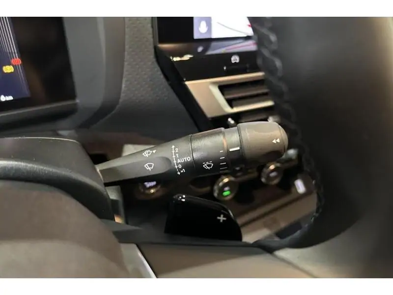 Démo Citroen C4 Hybrid 145 ch Automatic MAX WHITE 26