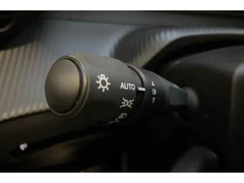 Occasion Peugeot 2008 Allure WHITE 23