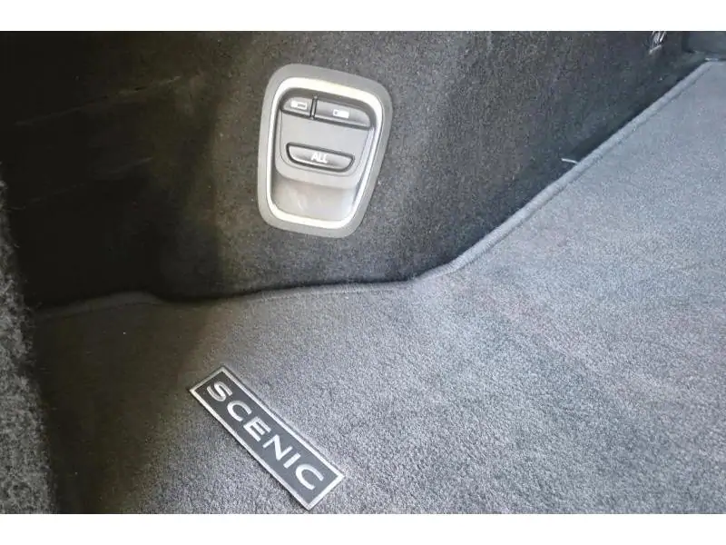 Occasion Renault Grand Scenic Berline MANUAL GREY 21