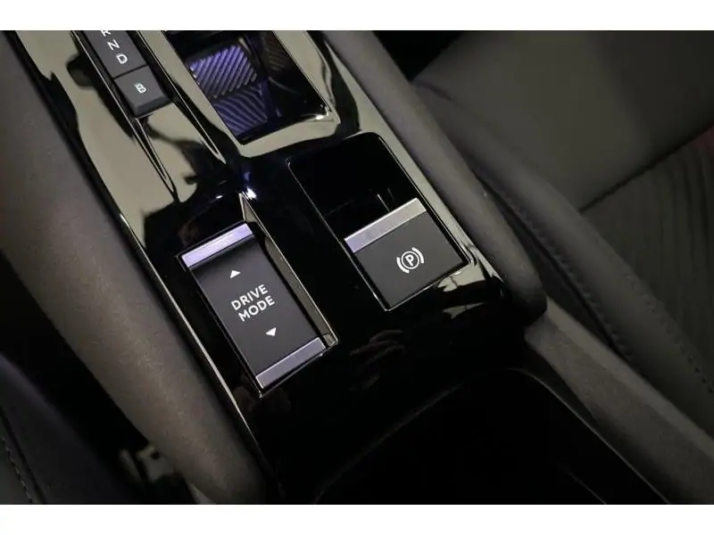 VEHICLE__CONDITION_SERVICE Alfa Romeo Junior Elettrica Bev 156  54 Kwh RED 25