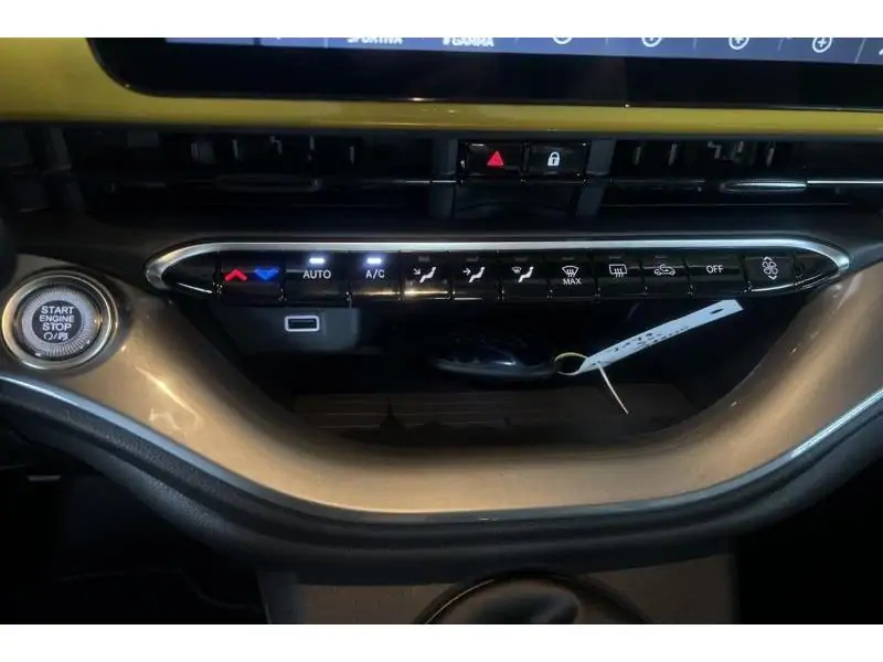 VEHICLE__CONDITION_SERVICE Fiat 500 TORINO YELLOW 15