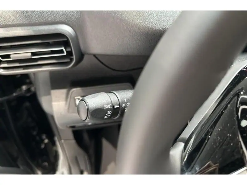 VEHICLE__CONDITION_SERVICE Peugeot Partner Light Full Option 3pl BLACK 22