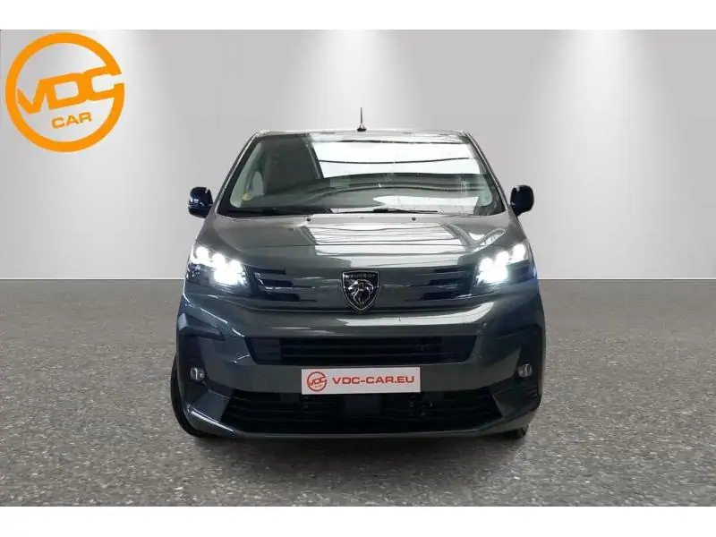 VEHICLE__CONDITION_SERVICE Peugeot Traveller 8 places GREEN 7