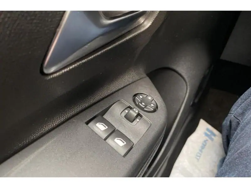 Occasion Opel Corsa F Elegance GREY 17