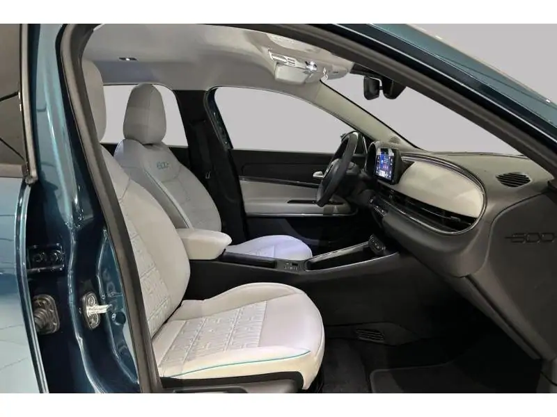 VEHICLE__CONDITION_SERVICE Fiat 600 600e La Prima 54kwh GREEN 8