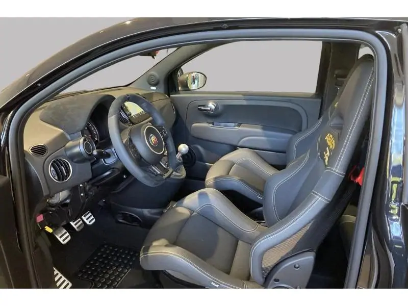 Démo Abarth 695 75 Anniversario BLACK 10