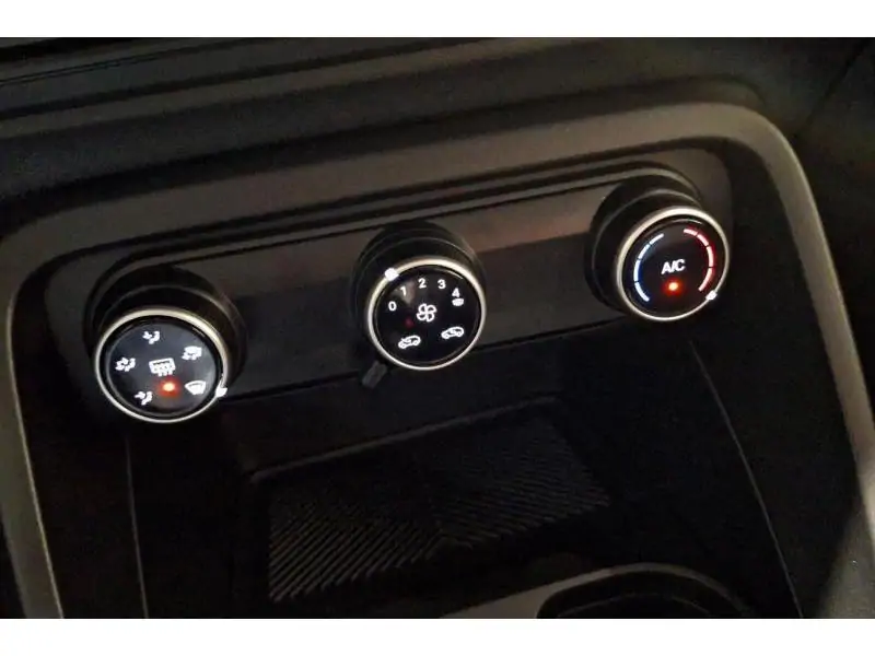 Démo Citroen C3 Turbo 100 ch Manual PLUS BLUE 15