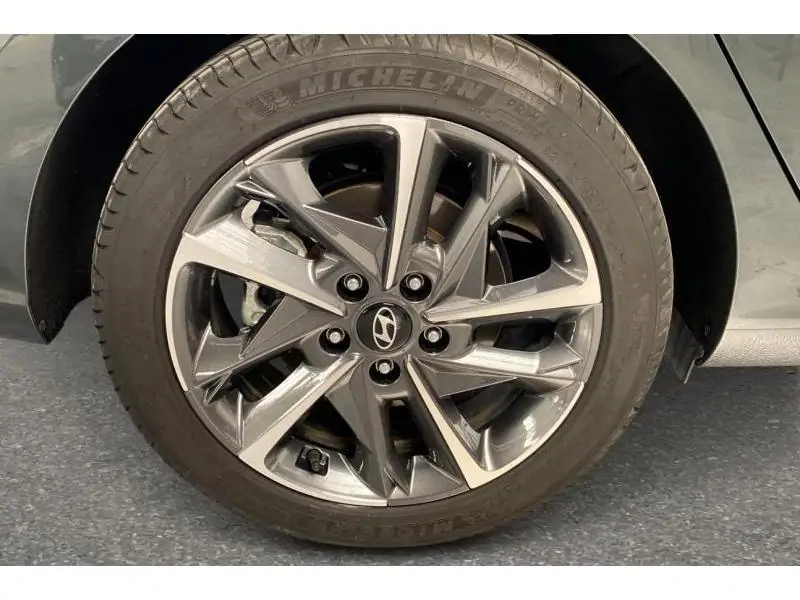 Occasion Hyundai i30 Berline 1.5 T-GDi AUTO GREY 23