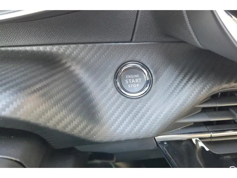 VEHICLE__CONDITION_SERVICE Peugeot 2008 GT WHITE 28