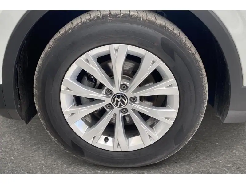 Occasion Volkswagen Tiguan Life* GPS Détecteurs arr. Jantes Alu WHITE 21